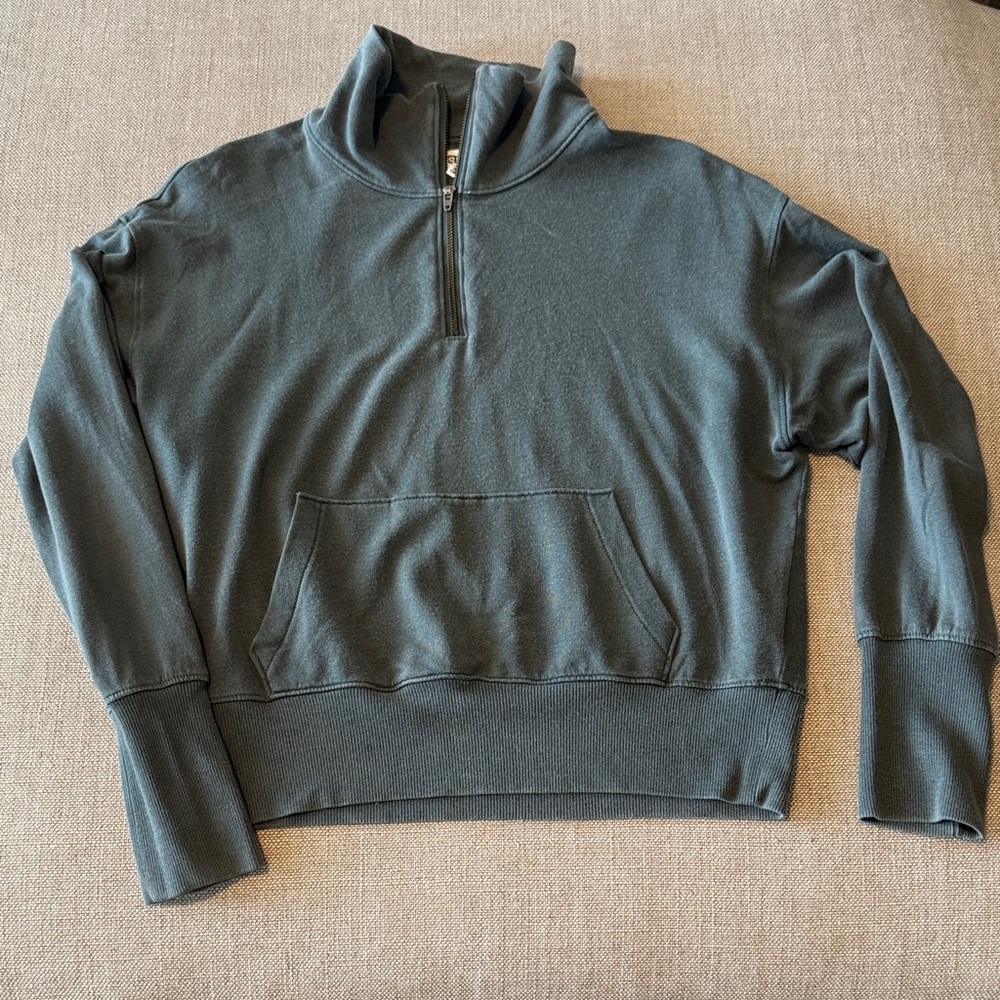 Madewell Rivet & Thread Half-Zip Pullover Sweatshirt in Slate Green